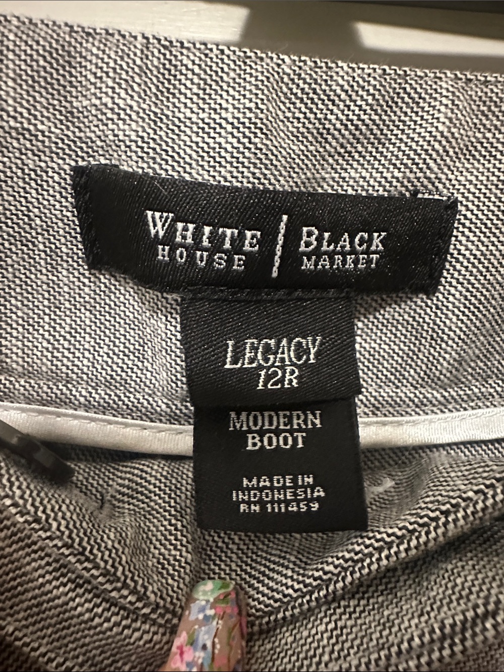 White House Black Market Gray Women's Tailored Suit - Picture 4 of 8